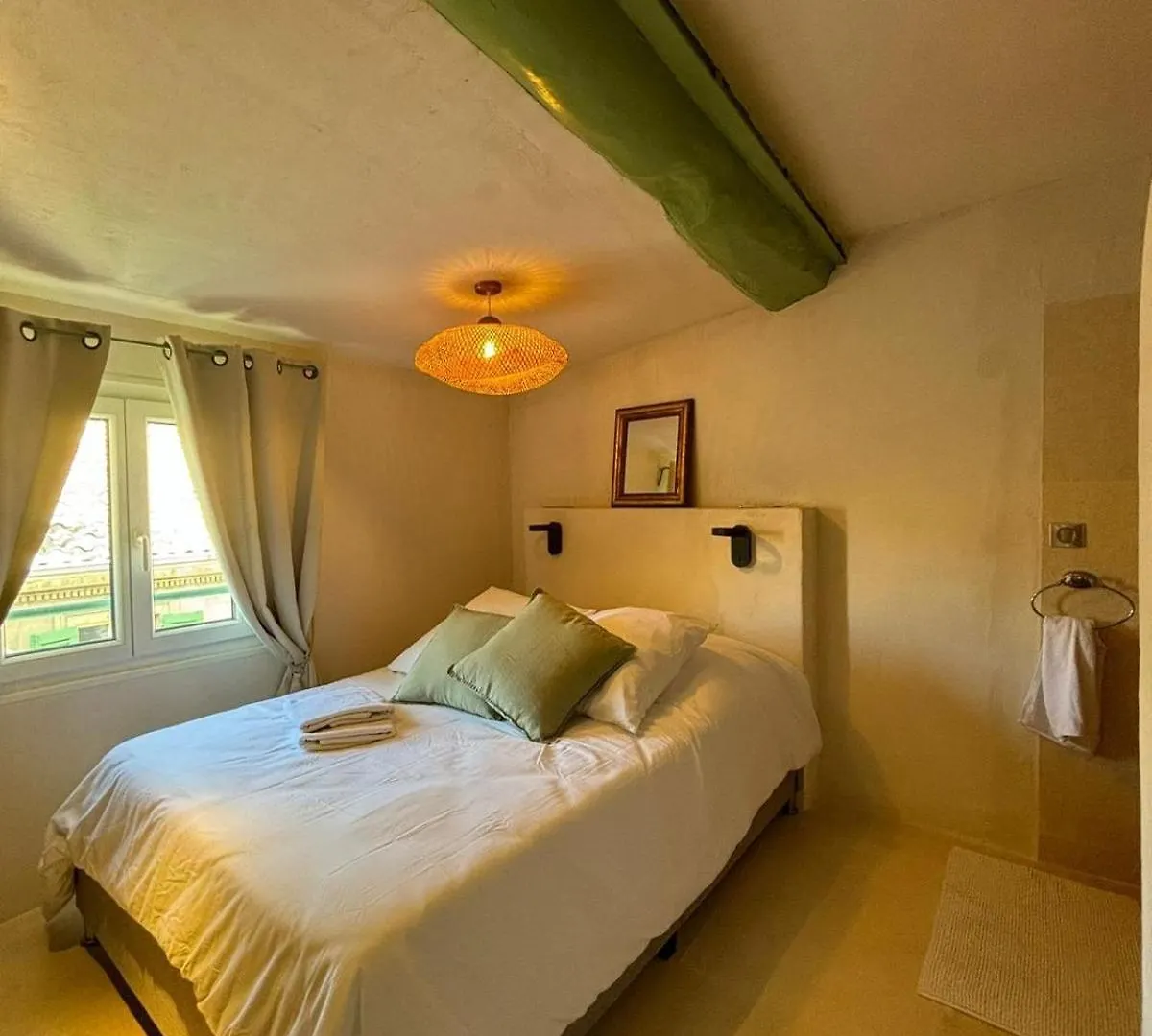 Appartement Lumineux Avignon Intra-Muros Au Calme France