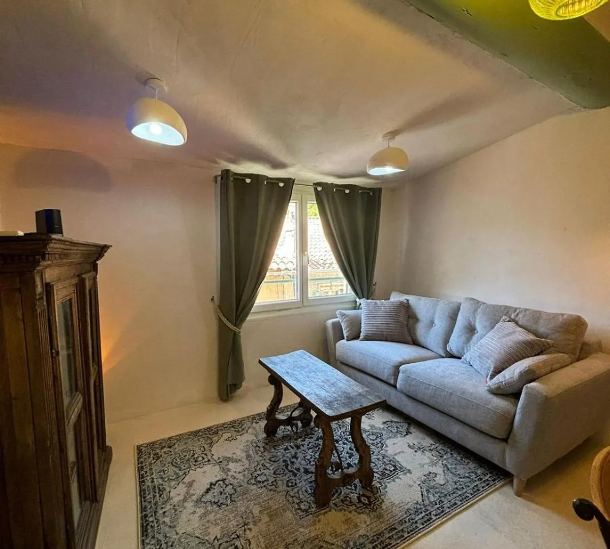 Appartement Lumineux Avignon Intra-Muros Au Calme Apartment