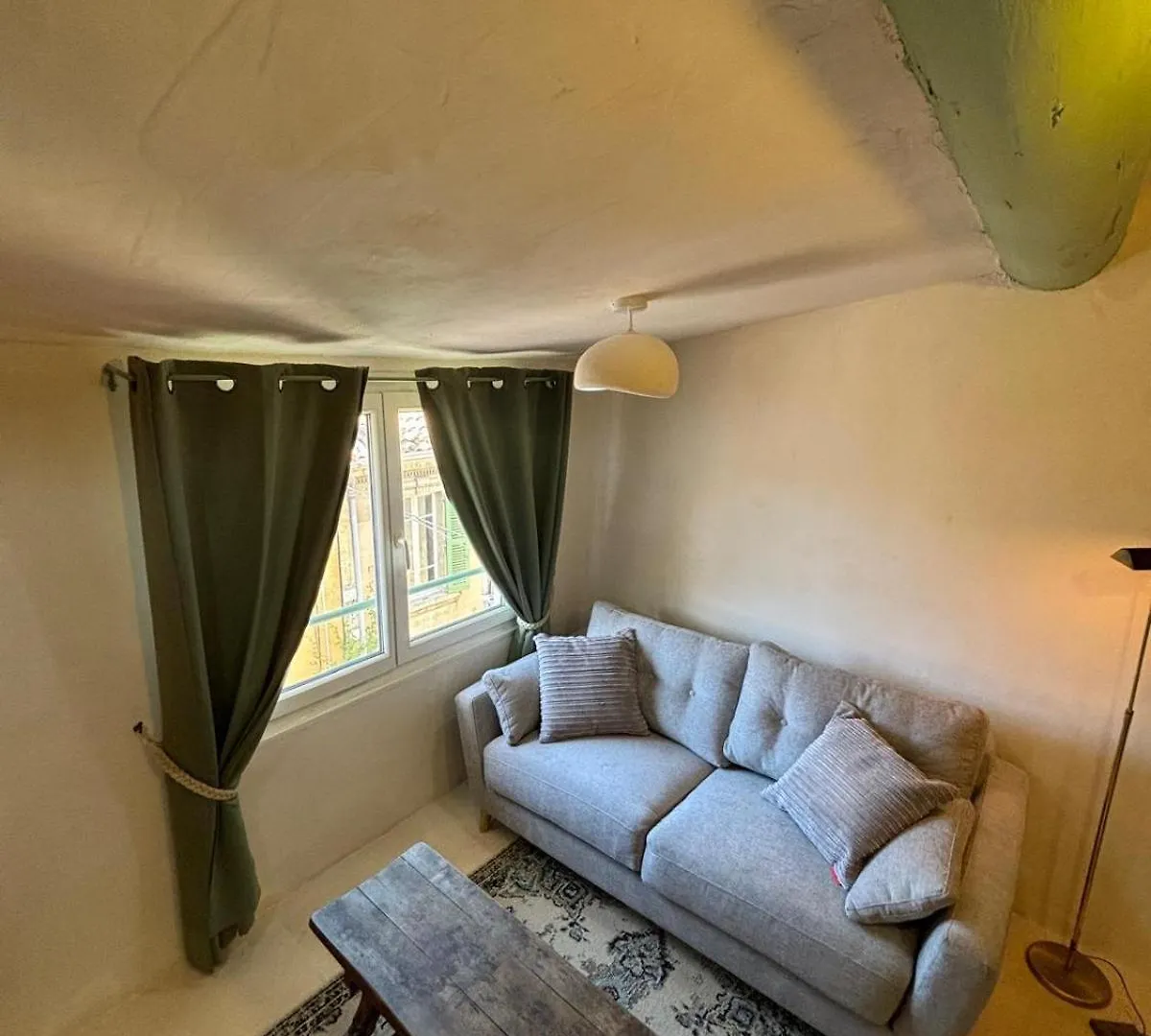 Apartment Appartement Lumineux Avignon Intra-Muros Au Calme