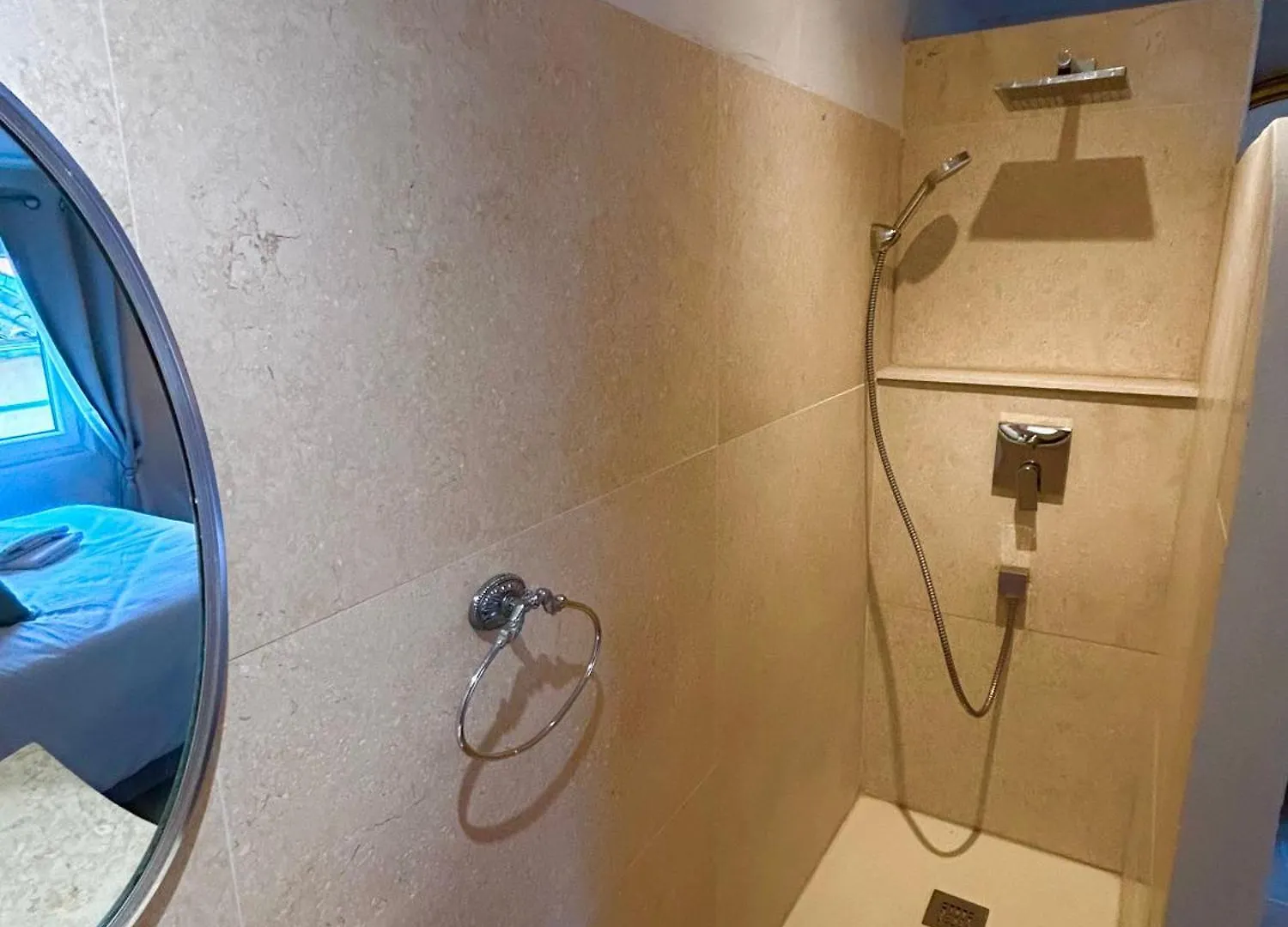 Appartement Lumineux Avignon Intra-Muros Au Calme